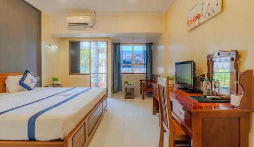 Deluxe Double Room with Balcony