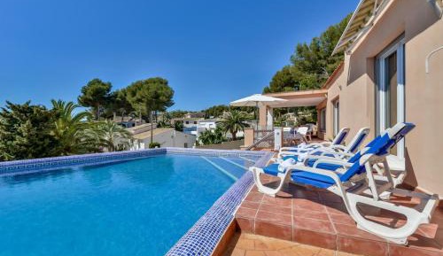 Deluxe Villa