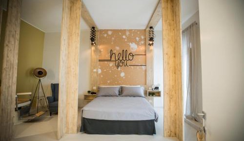 Deluxe Queen Suite