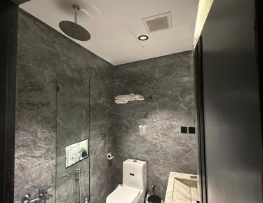 One-Bedroom Deluxe Apartment