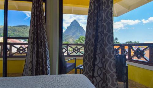 Deluxe Suite with Sea View