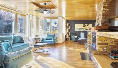 Five-Bedroom Apartment