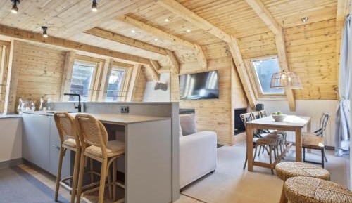 Four-Bedroom Apartment