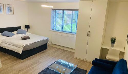 King Studio with Sofa Bed