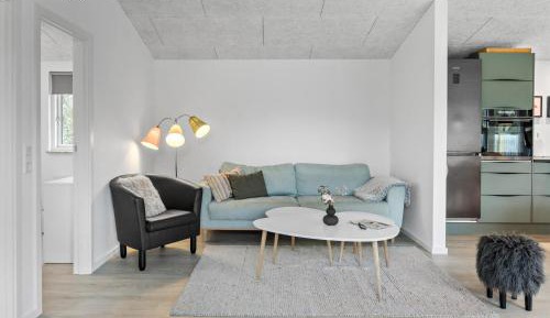 Three-Bedroom Holiday Home 