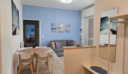 One-Bedroom Apartment with Balcony