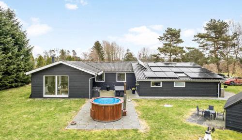 Four-Bedroom Holiday Home