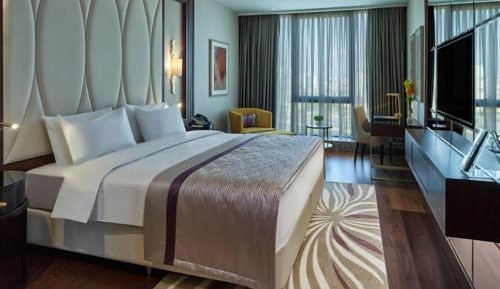 Deluxe Room with Queen Size Bed