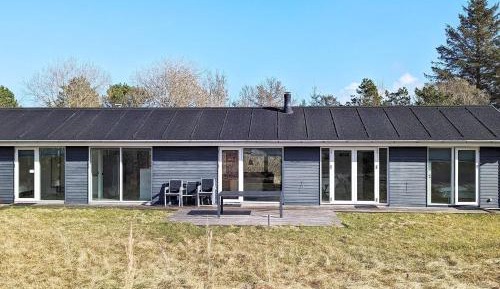Four-Bedroom Holiday Home