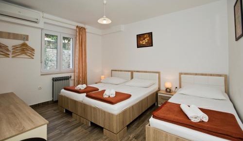 Triple Room with Private Bathroom