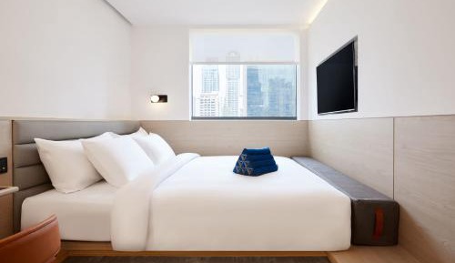  Cozy King City View