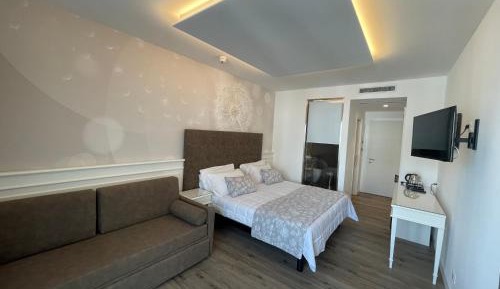 Deluxe Junior Suite