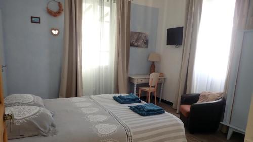 Queen Room with Sea View