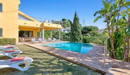 Deluxe Villa