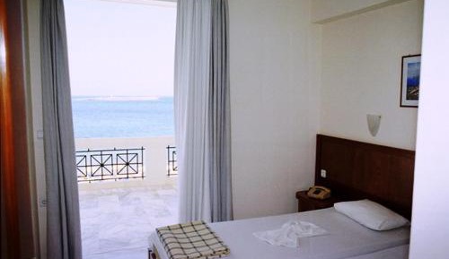 One-Bedroom Apartment with Sea View