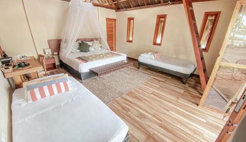 Villa - Beach Front