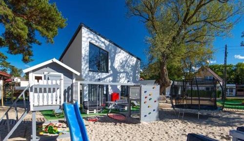 One-Bedroom Holiday Home