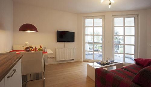 Apartment with Lake View