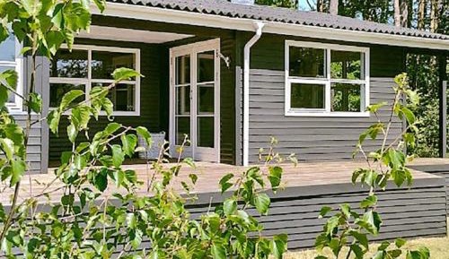 Three-Bedroom Holiday Home 