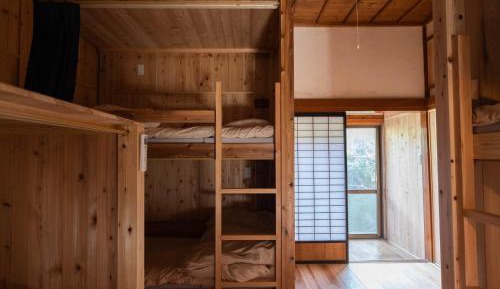 Bunk Bed in Mixed Dormitory Room