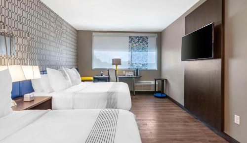 Queen Room with Two Queen Beds