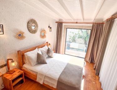 Double Room with Pool View