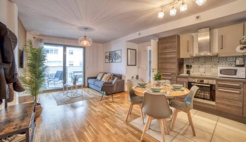 One-Bedroom Apartment