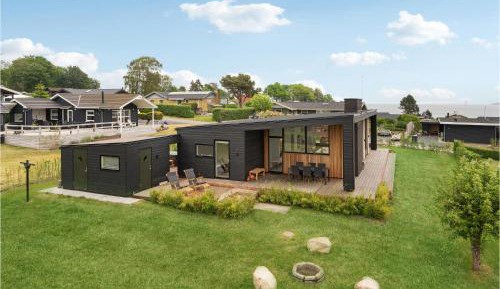 Four-Bedroom Holiday Home