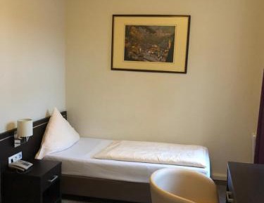 Small Single Room