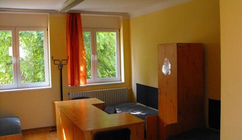 Quadruple Room with Shared Bathroom