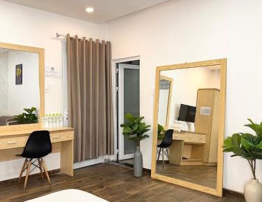 Queen Room