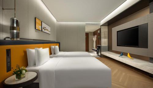 Standard Twin Room with City View