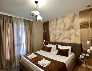 Standard King Room