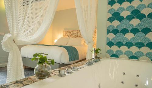 Double Room with Spa Bath
