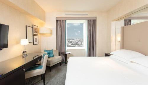 Classic, Guest room, 1 King, City view