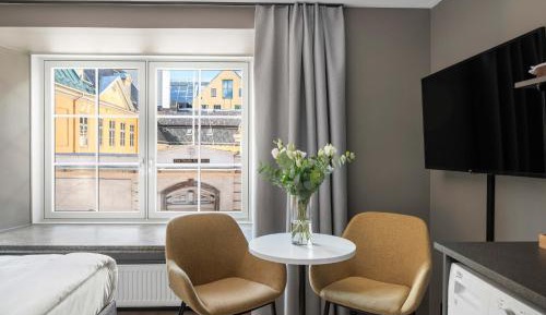Medium Studio with Kitchenette