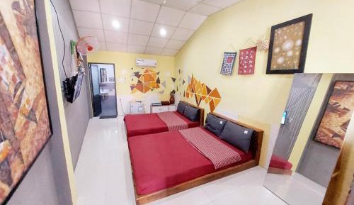 Studio with Balcony