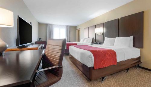Suite with Two Queen Beds - Accessible/Non-Smoking