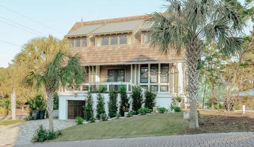 Three-Bedroom Holiday Home 