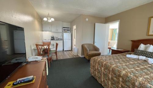 Ocean View Two Room Unit