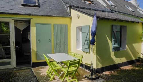 Holiday Home (4 Adults)