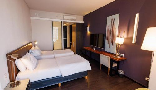 Twin Room - Non-Smoking