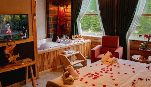 King Room with Spa Bath