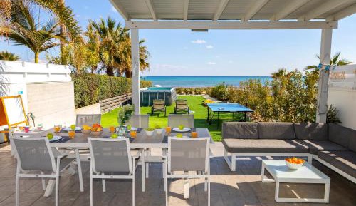 Villa - Beach Front