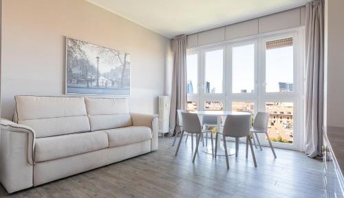 Two-Bedroom Apartment - Via Benedetto Marcello 22
