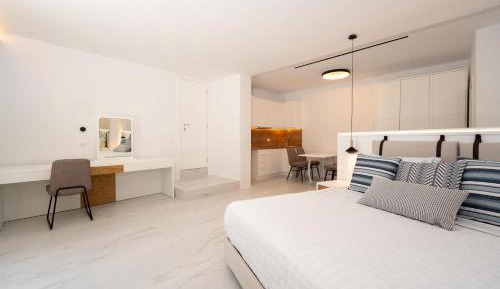 Comfort Open Plan  Studio- Land View