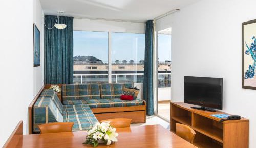 Apartment with Balcony (3 Adults)