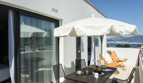 Prestige Suite with Sea View 