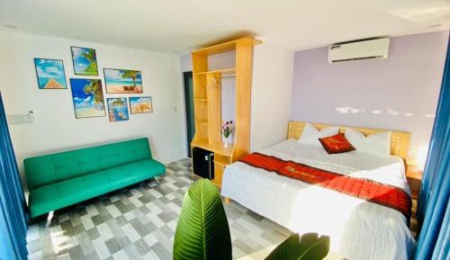 Twin Room with View