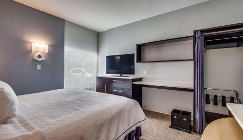 King Studio Suite - Non-Smoking